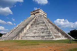 Kukulcan-Temple-Chichen-Itza-west-side-2016-Luka-Peternel