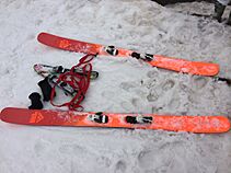 Modern powder skis