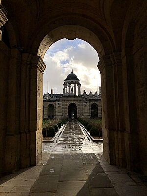 The Queen's College, Cupola