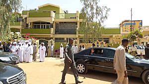 IdrissDeby-Khartoum-HassanTurabiMourning RomanDeckert20160309