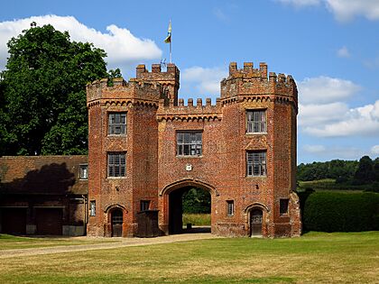 Lullingstone Castle Gateway (16th century)