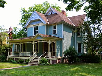 Bigelow-Dewey House - Owosso Michigan.jpg