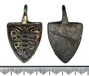 Medieval harness pendant (FindID 34240)