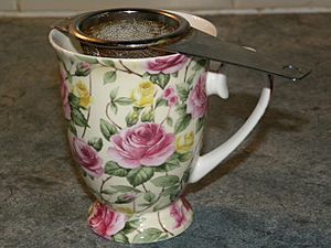 Teacup&Strainer