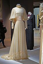 1971 evening gown by Yves Saint Laurent for Jane Birkin with 1966 Le Smoking suit (musée d'Orsay, Paris)