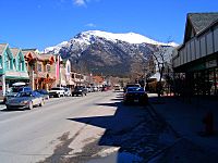 Albert Mainstreet Canmore looking east HPIM4263