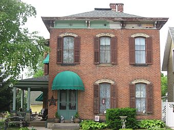 Dr. Clark House, Mechanicsburg, closeup.jpg