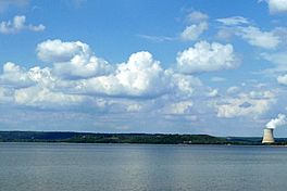 Lake Dardanelle.jpg