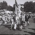 MEMBERS OF THE WORLD WAR I JEWISH LEGION MARCHING ON THE "JEWISH SOLDIERS DAY" IN TEL AVIV. יום החייל היהודי בתל אביב. בצילום, חיילים יהודים אשר שירתוD817-123