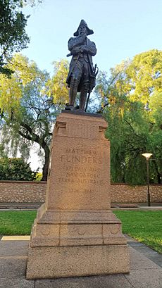 StatueOfMatthewFlinders