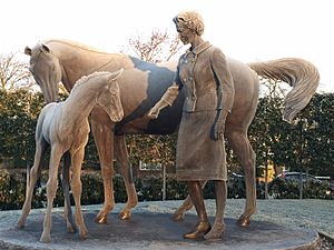 A statue of the Queen in Newmarket, Suffolk