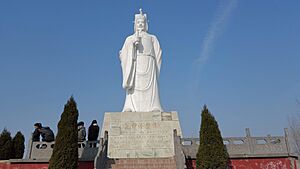 Fan Zhongyan statue in Yichuan