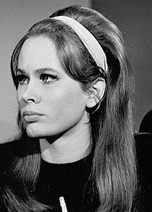 Karen Black (1968).jpg