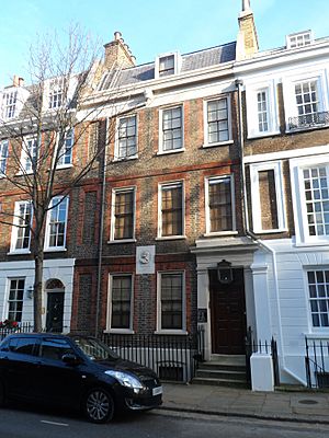 Thomas Carlyle House - 24 Cheyne Row Chelsea London SW3 5HL.jpg