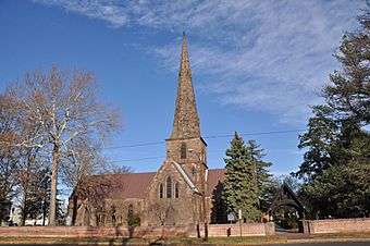 BurlingtonNJ NewStMarysChurch 02.jpg