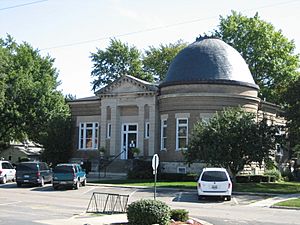 Fairbury, IL Library2