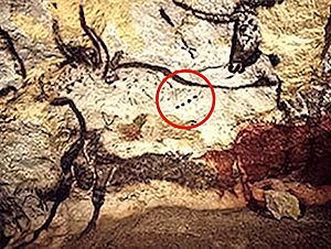 Lascaux 04 (with circle)