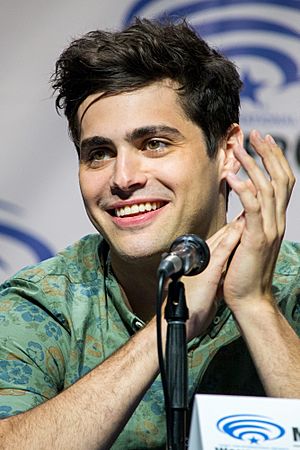 Matthew Daddario Wondercon 2016.jpg