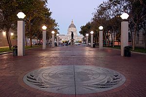 United Nation Plaza (4942228934).jpg