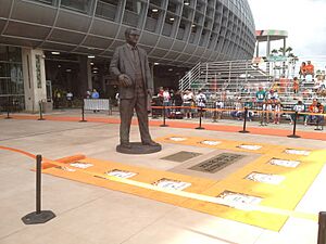 Joe Robbie (Plaza)