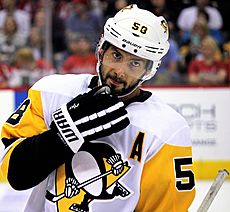 Kris Letang 2017-10-11 17240