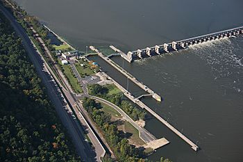 Lock and dam 5