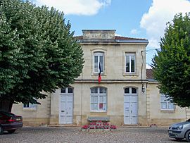 Saint-Martin-de-Sescas Mairie.jpg