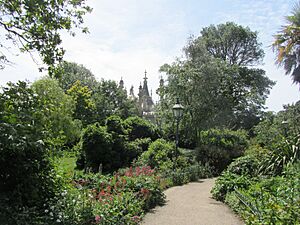 Brighton royal pavilion gardens