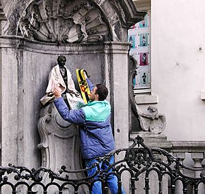 Brussel MP Dressed Up