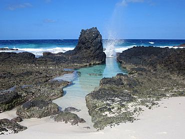 Idyllic Bathing Pool (25513646381).jpg