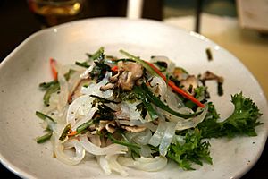 Korean shredded mung bean jelly with vegetables-Tangpyeongchae-01.jpg