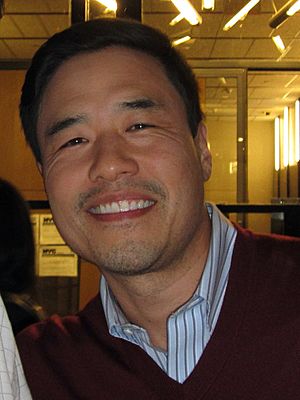 Randall Park, cropped, New York City (October 2016) (29977100934).jpg