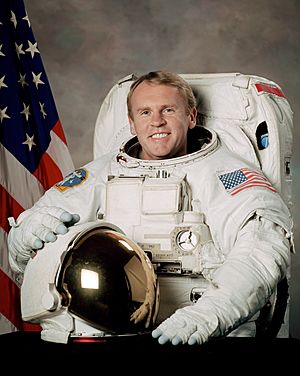 Astronaut Andy Thomas.jpg