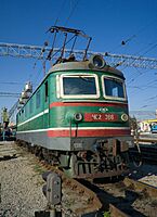 Electric locomotive ChS2.jpg