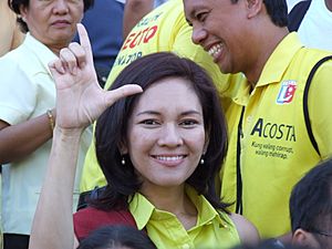 Risa hontiveros