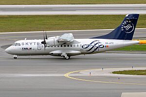 TAROM, YR-ATC, ATR 42-500 (22441783343)