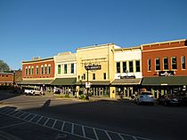 Winchester-Courthouse-Square-tn1