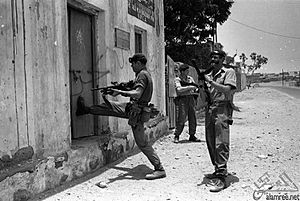 Aden-1965-2