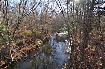 CumberlandRI AbbottRunBelowArnoldMills.jpg