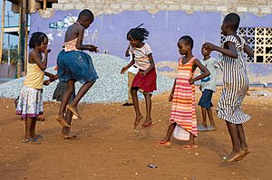 Kids playing Ampe 05