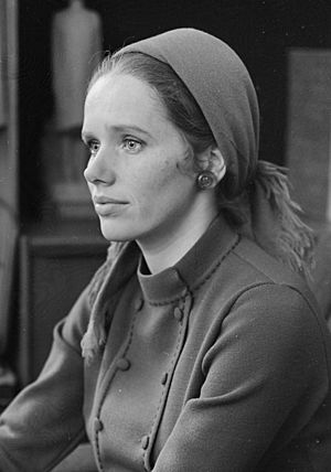 Liv Ullmann 1966 2 (cropped)