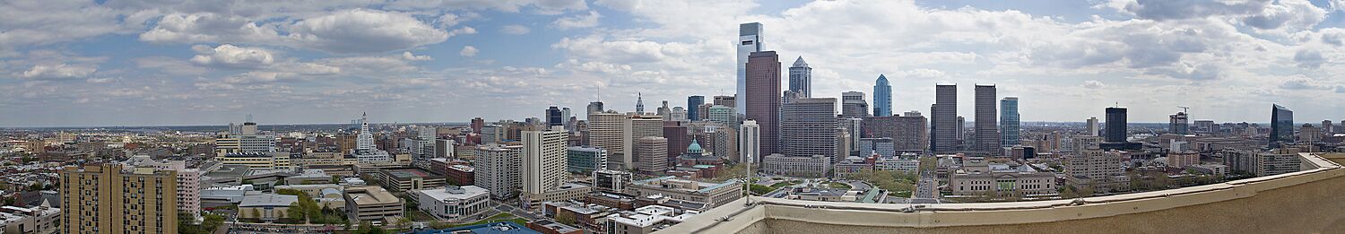 Logan-Square-Pano