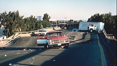 NimitzFreewayUpperDeck1989Quake