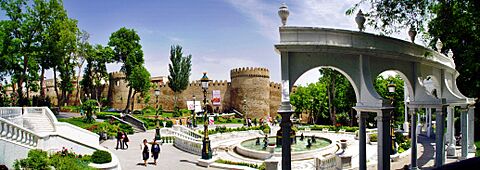 Panoramabild Baku Filarmonia Park