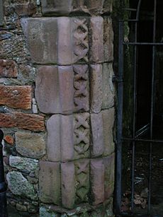 Seagate Castle, moudlings on entrance doorway