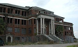 Jefferson Davis Hospital pre-renovation