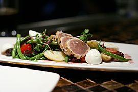 La Petite Salad Niçoise (3384266478)