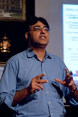 Asad Umar.jpg