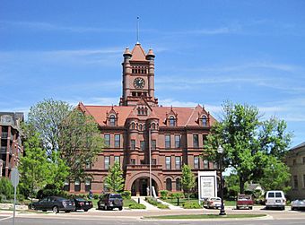 DuPage County Courthouse.jpg