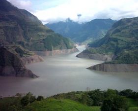 Embalse la Esmeralda, Macanal Colombia